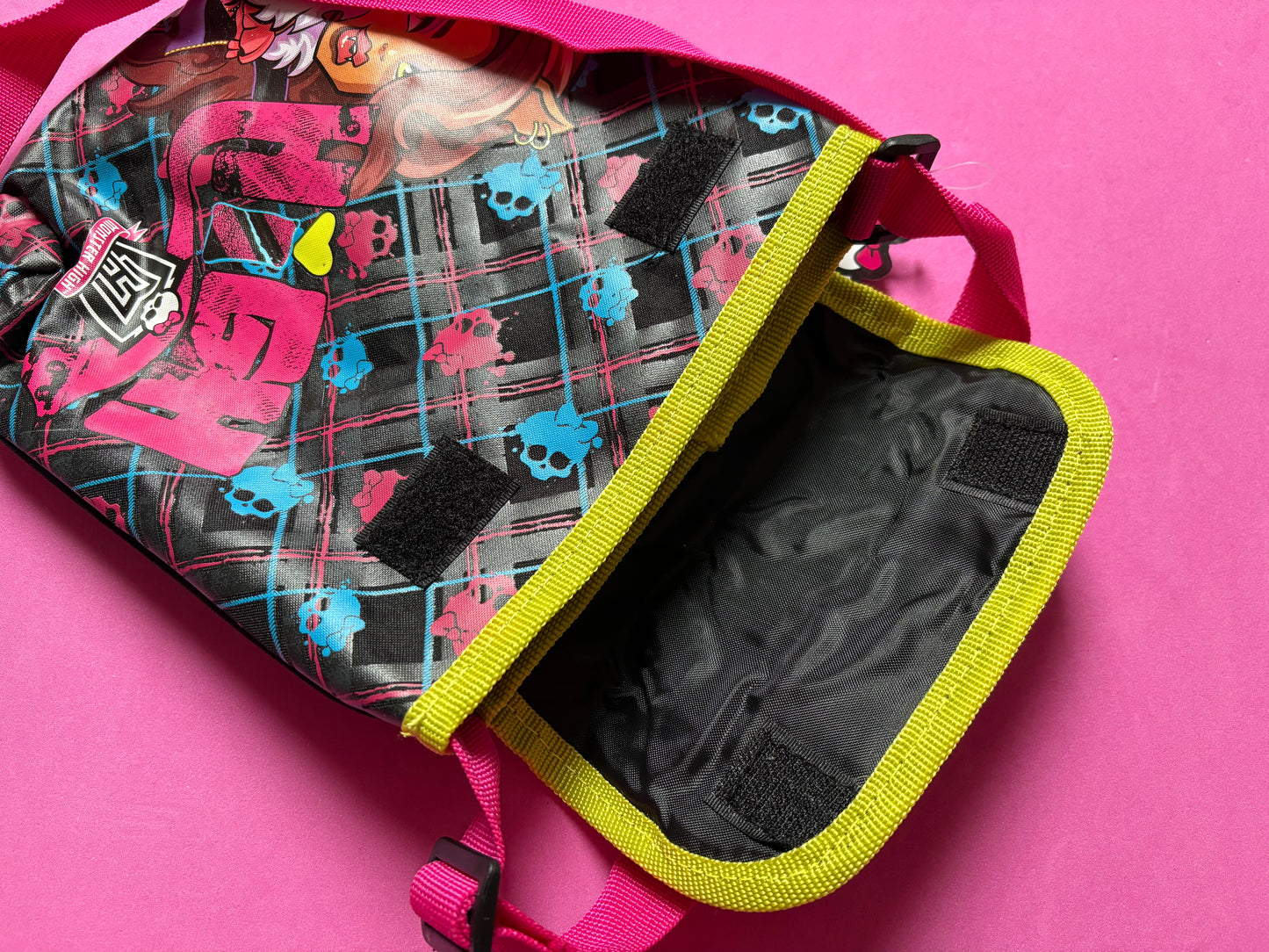 Vintage Monster High mini shoulder bag, pencil case and stationery