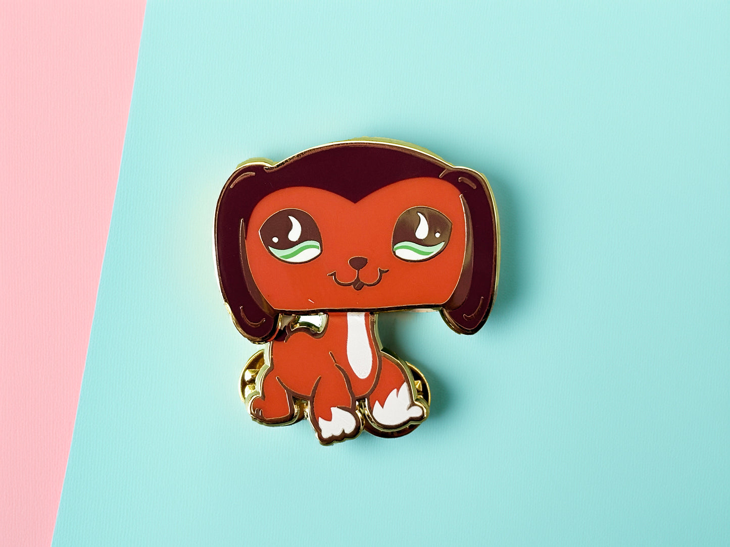 Dachshund 675 enamel pin